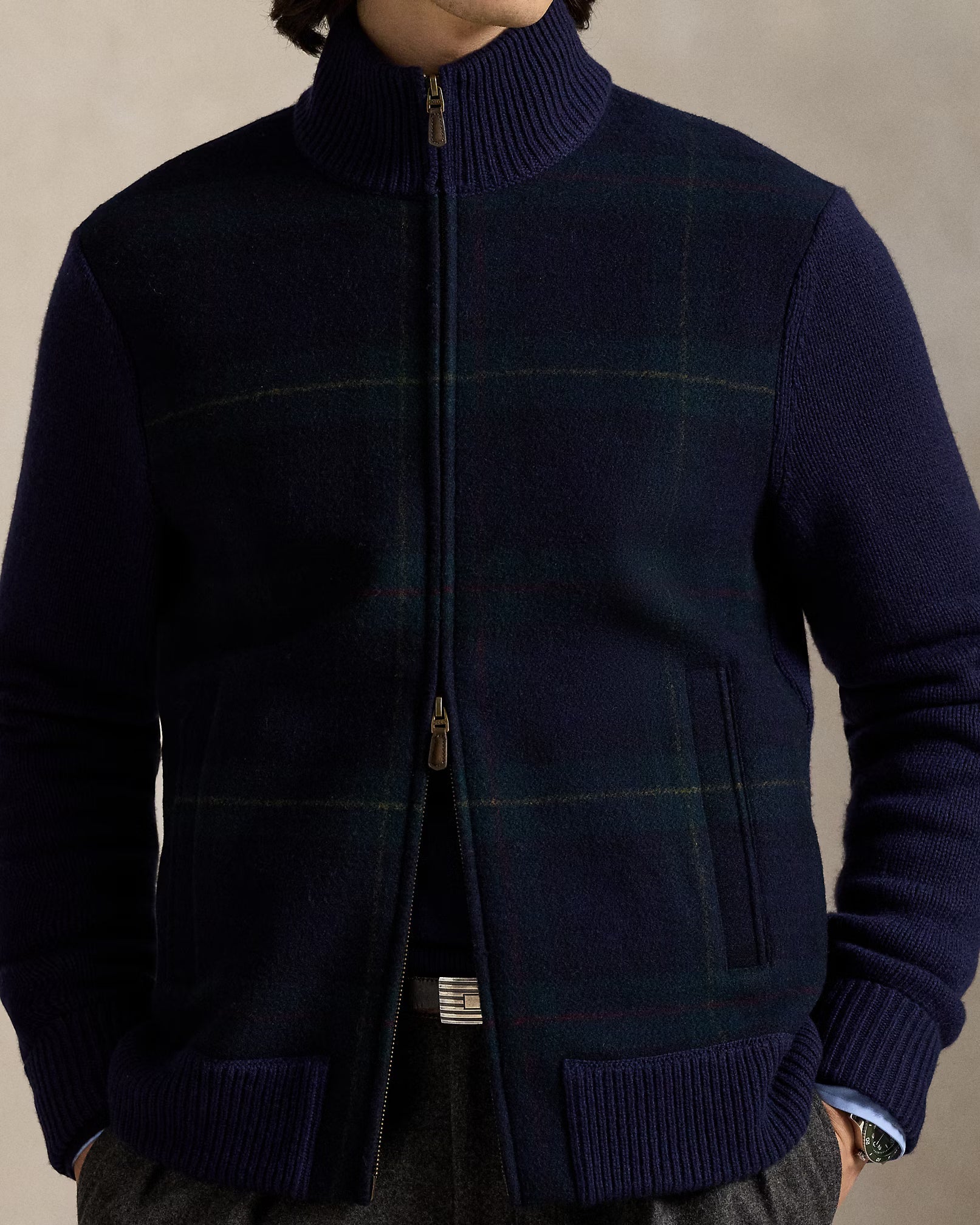 Jersey polo con cremallera y estampado de cuadros escoceses